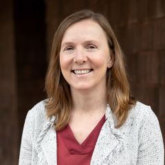 Headshot photo of Jennifer Rabbitts